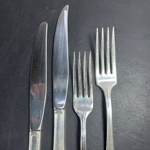 Canadian Armed Forces Vintage Flatware Lot Silver Plated Oneida 2 Forks 2 Knives - Picture 5 of 9